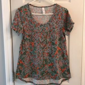 Floral hi-low XS top. Lularoe Classic T.